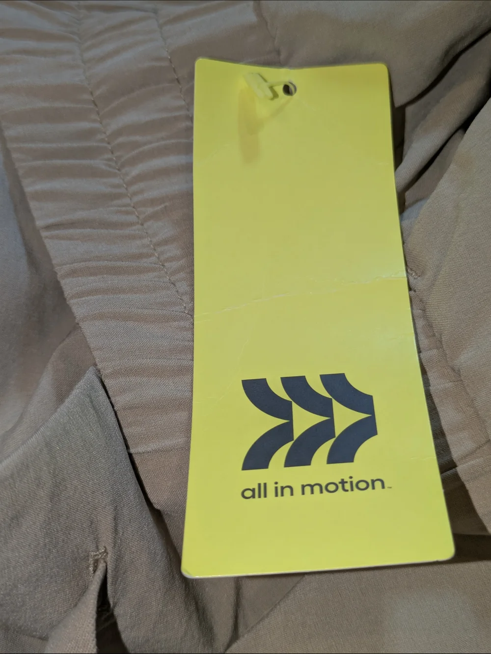 NWT All In Motion Khaki Active Light Woven Shorts 4X Zip Pockets UPF 50